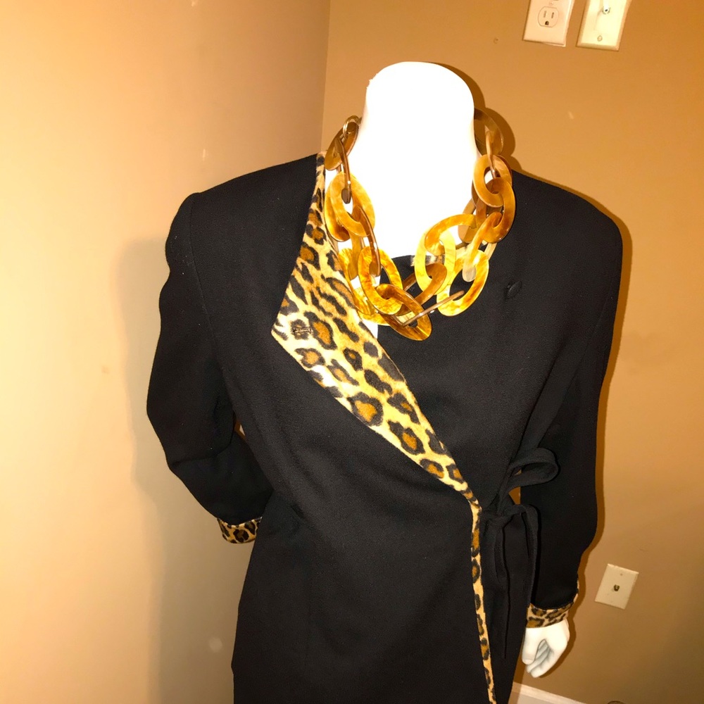 Kasper Black w/ animal print wrap Blazer
